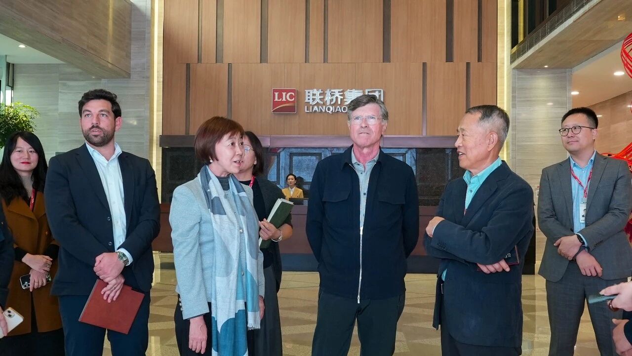 國(guó)際紡織制造商聯(lián)合會(huì)（ITMF）主席Mr. Juan Parés一行到訪聯(lián)橋集團(tuán)