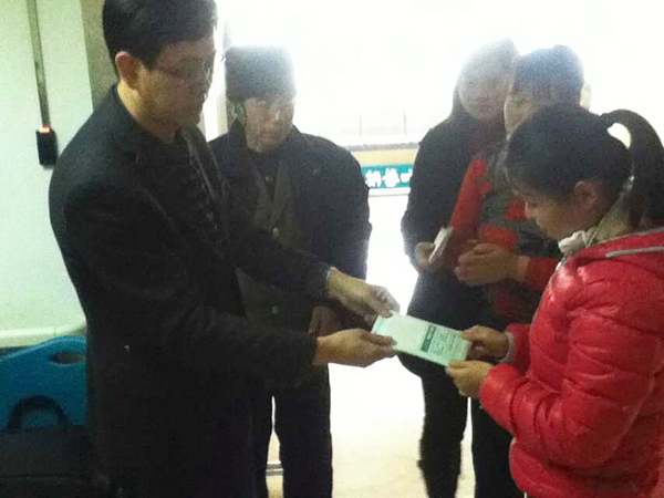 聯(lián)橋人愛心延綿，為患病赴日實(shí)習(xí)生捐款