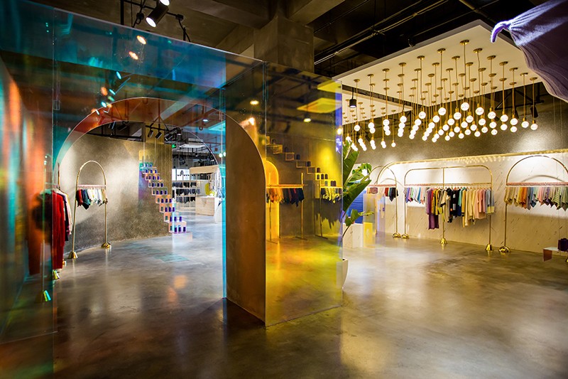 “創(chuàng)意 · 跨越 國家毛衫紗線資源共享平臺啟動儀式”在威海聯(lián)橋集團盛裝啟幕(圖14)