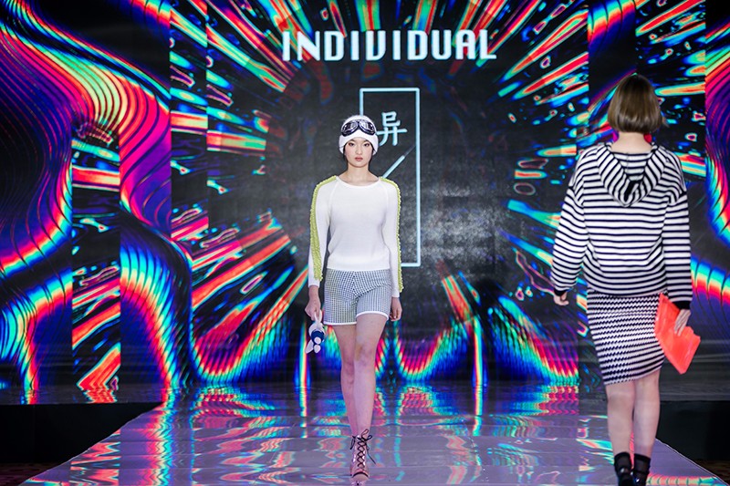 “創(chuàng)意 · 跨越 國家毛衫紗線資源共享平臺啟動儀式”在威海聯(lián)橋集團盛裝啟幕(圖67)