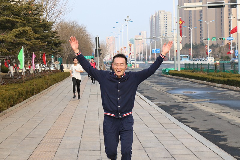 聯(lián)橋集團2019春季越野賽燃情開賽(圖29) 聯(lián)橋集團2019春季越野賽燃情開賽(圖29)