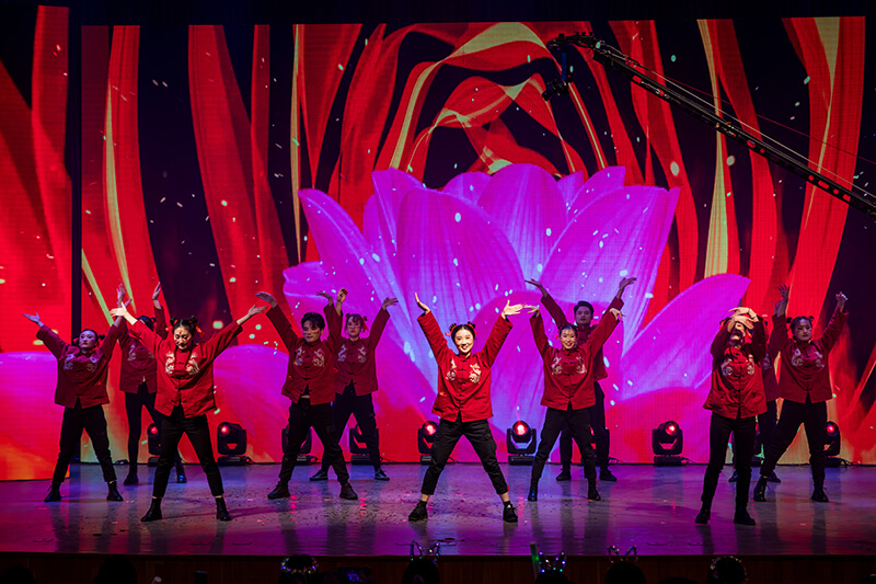 歡欣鼓舞迎新春，滿懷豪情攀高峰 | 聯(lián)橋集團(tuán)2020迎新春聯(lián)歡晚會(huì)激情開(kāi)演(圖12)