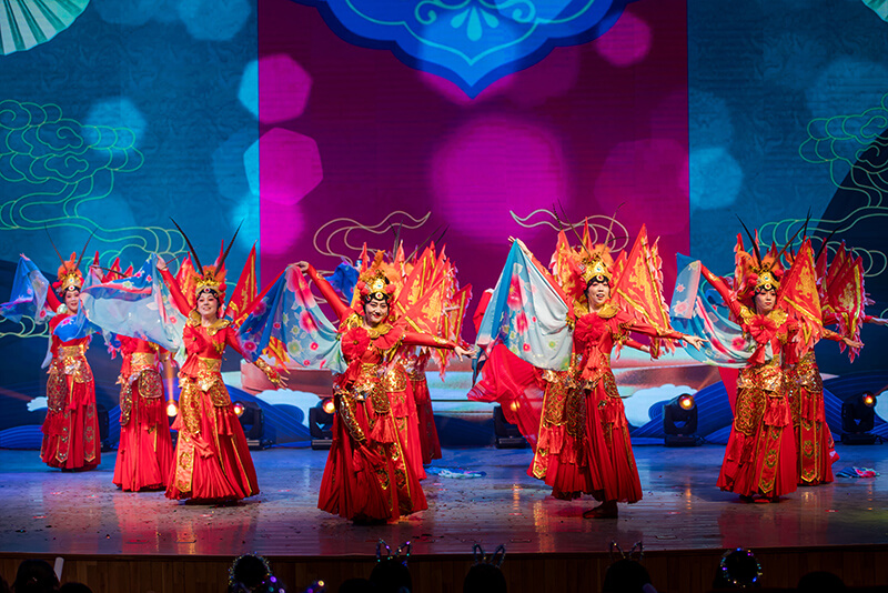 歡欣鼓舞迎新春，滿懷豪情攀高峰 | 聯(lián)橋集團(tuán)2020迎新春聯(lián)歡晚會(huì)激情開(kāi)演(圖21)