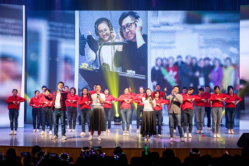 歡欣鼓舞迎新春，滿懷豪情攀高峰 | 聯(lián)橋集團(tuán)2020迎新春聯(lián)歡晚會(huì)激情開(kāi)演(圖23)