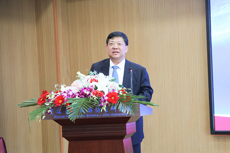 聯(lián)橋集團(tuán)黨委書記、董事長(zhǎng)慕镕鍵當(dāng)選為吉林大學(xué)威海校友會(huì)首任會(huì)長(zhǎng)(圖7)